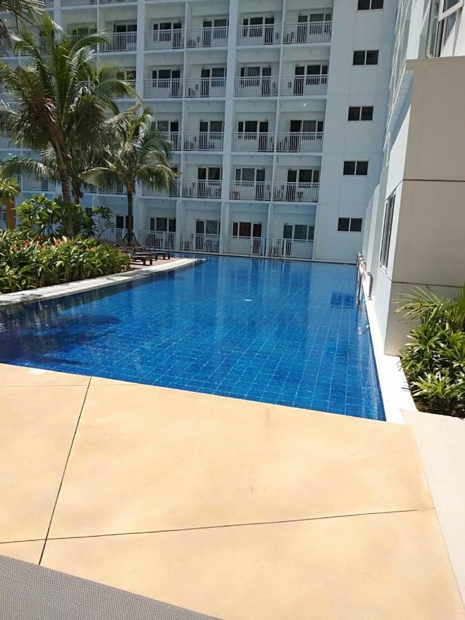 Shore Residences Moa Манила Экстерьер фото